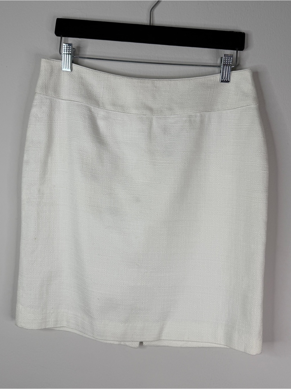 White House Black Market White Textured Pencil Skirt Lined Size 8